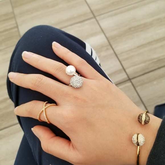 Silver Pave & Pearl Ring - Picture 5 of 5